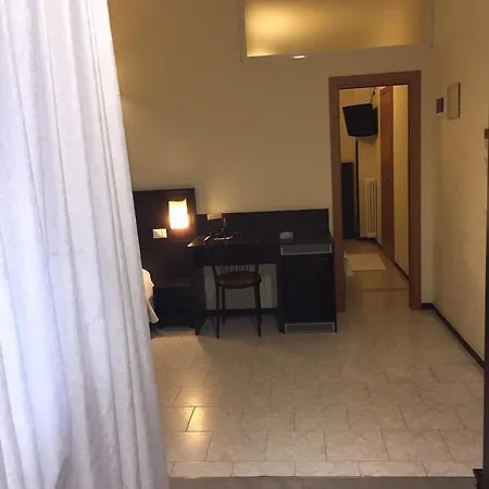 فندق أوكينافا ريميني